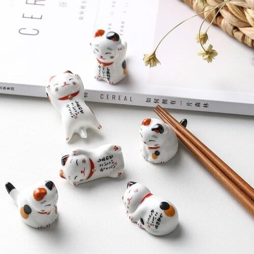 1.5 Inch Ceramic Porcelain Miniature Lucky Cat Statue Home Decor Ornaments Fortune Kitten Fengshui Mascot Craft Chopstick Holder