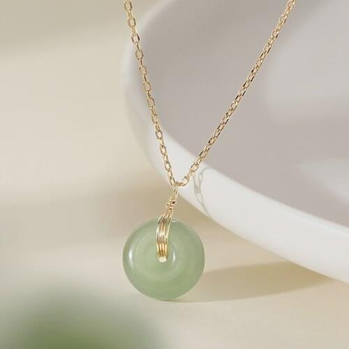 925 Sterling Silver Round Green Stone Pendant Neckace For Women Gold Choker Necklace Trendy Jewlery Wholesale S-N706