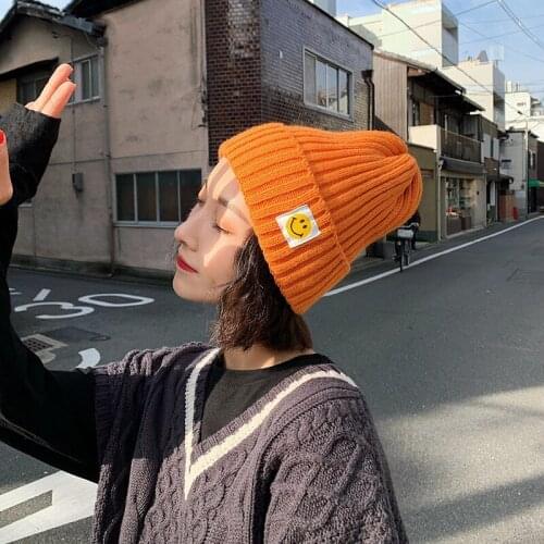 Winter Women casual acrylic smile patch knit hat Adult hip hop sport hat Beanie cap Ski skullies Skullcap gorras