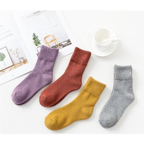 2018 new autumn and winter new warm terry color anti-slung mouth colorful womens socks