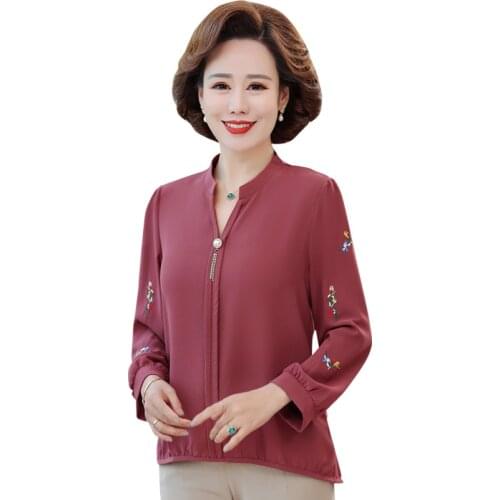 Embroidery T-Shirt Women Spring Summer V-Neck Pullover Long Sleeve Tee Shirts Femme Fashion Mother Plus Size Tops L-4XL