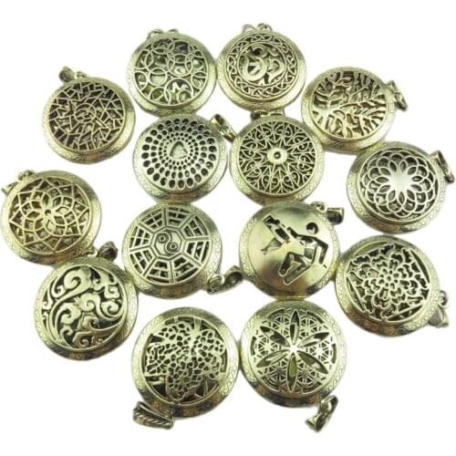 ER-K-5 1pc Bronze 35mm Copper Fragrance Flower Yoga Om Taiji Bagua Maple Leaf Snowflake Pendant Perfume Locket