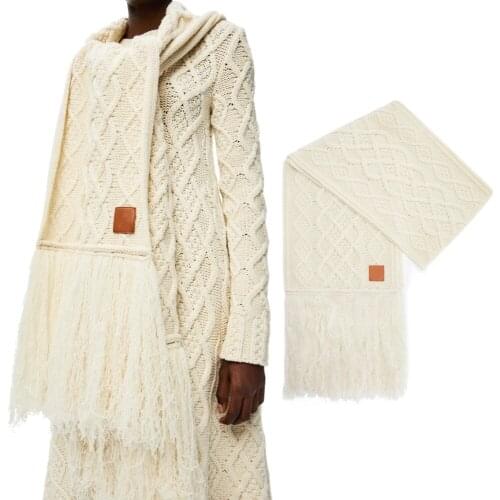 Winter Thick Twist Cable Knit Scarf for Women Girl Solid Shawl Wrap Luxury Long Tassel Neckwear Designer Oversized Blanket Scarf