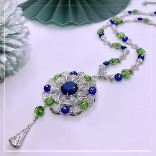 Fashion luxury trend Web celebrity talent green blue womens necklace Drop pendant shiny Party ball party The queen temperament