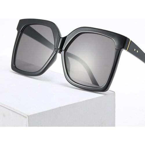 2021 Luxury Brand Design Fashion Women Sunglasses Classic Vintage Men Sun Glasses Square Gradient Plastic Glasses Uv400