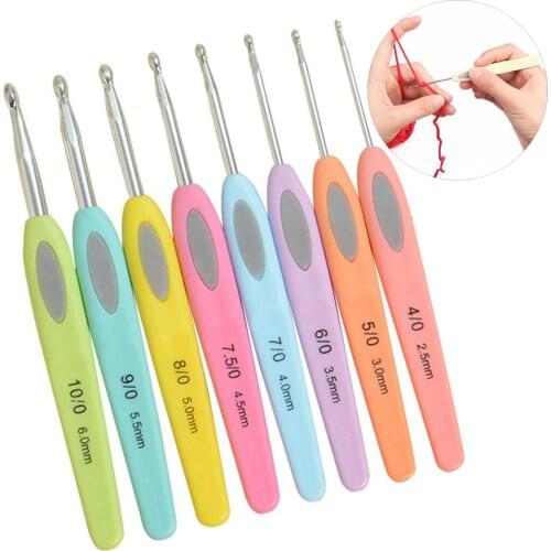 8Pcs Multicolor Sweater Scarf DIY Crafts Crochet Hooks Plastic Handle Knitting Needles Yarn Sweater Weave Craft Sewing Tools