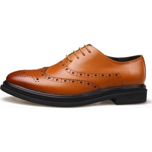 Man dress shoes New Brogue shoes Men breathable leather Party shoes Business Dress Shoes Pointed Toe Oxfords Wedding shoes K4-62