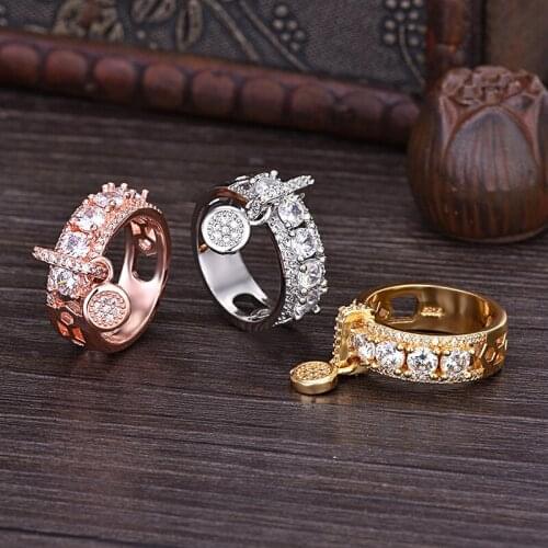 Luxury Elegant Round White Zircon Women Ring Cocktail Party Crystal Ring Trendy Womens Engagement Ring Jewelry Lovers Gift