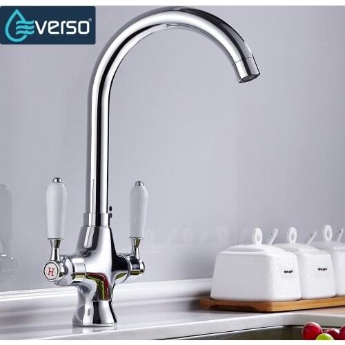 Modern Brass Kitchen Faucet Chrome Kitchen Sink Faucet Cold and Hot Water Mixer Tap Saving Water Aerators