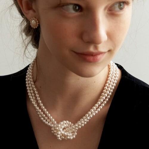 Multi-layer freshwater pearl necklace for women 2021 designers new exquisite fashion web celebrity collarbone chain