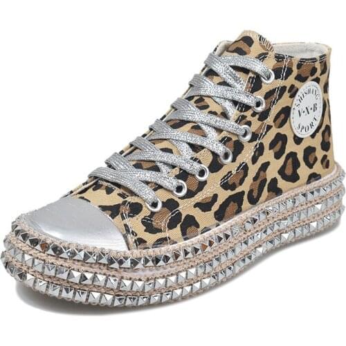 Women Flats Leopard Lace Up Comfort Shoes Ladies Canvas Vulcanized Shoes Female Sneakers Fashion Casual Platform Shoes New R3-62