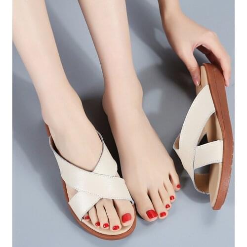 2021 Summer Leather Flat-bottomed Women Sandals Soft Bottom Non-slip Casual Flip-flops Beach Sandals Outside Simplicity Slippers