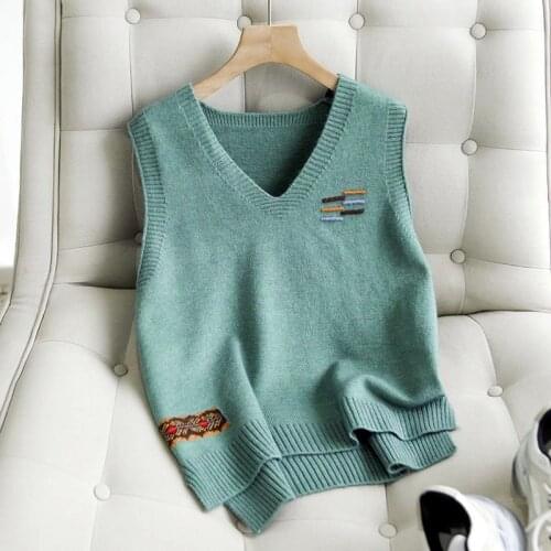 2021 Autumn Fashion Women Sleeveless V-Neck Knitted Vest Sweater Embroidery Knitwear Short Waistcoat
