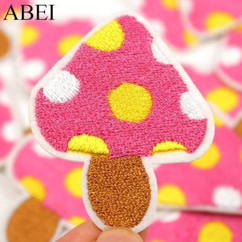 10pcs/lot Cartoon Pink Mushroom Patches for Baby Grils Clothes Iron On Cute Stickers DIY Handmade Sewing Appliques Coats Badge