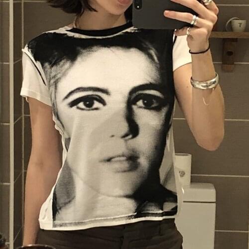 90s Vintage Portrait Graphic Print T-shirt Harajuku Crop Top Y2K Aesthetic Summer Slim Fit Tees Tops Women Streetwear Gothic