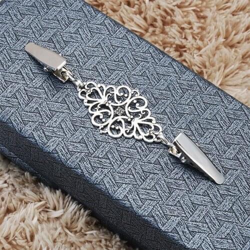 Retro Women Cardigan Sweater Blouse Pin Shawl Brooch Clips Shirt Collar Duck Clip Clasps Winter Clothing Accessories Charm Gift