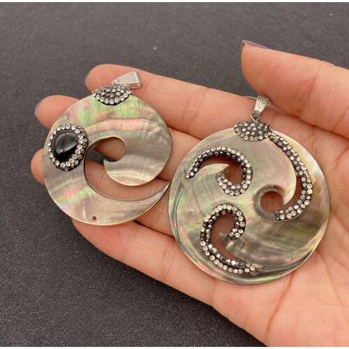 Round shape freshwater shell diamond pendant For DIY necklace jewelry making Necklace charm Designer Woman accessories Wholesale