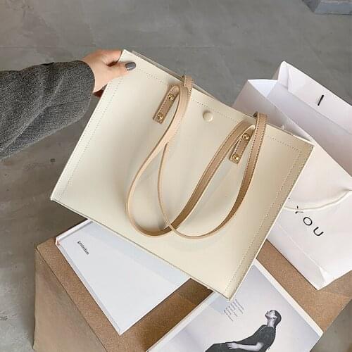 VASSARETTE Women's Cloth Bags