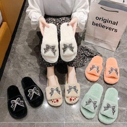 2021 Womens Plush Slippers Fashion Bowknot Rhinestone Thick-soled Cotton Fur Slippers Winter Warm Floor Slides Shoes Slippers