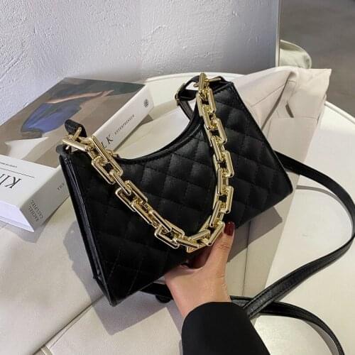 2021 autumn and winter new woman bag messenger bag bag messenger one shoulder portable chain fashion casual all-match casual bag