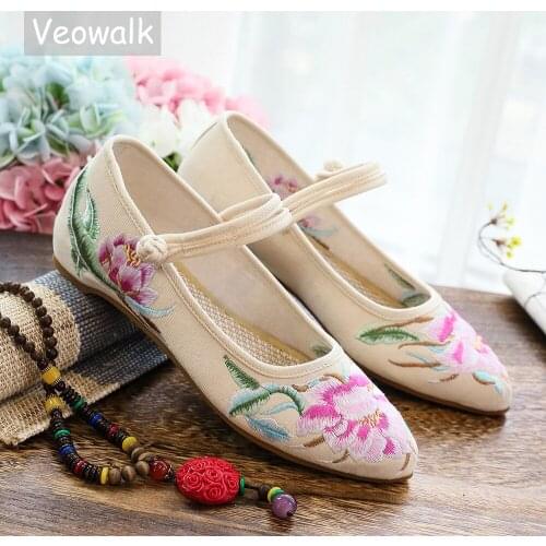 Veowalk Vintage Chinese Embroidered Women Canvas Pointed Ballet Flats Instep Belt Ladies Casual Comfort Old Beijing Shoes