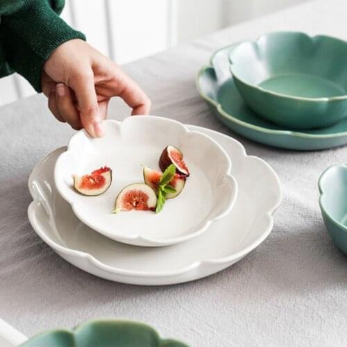 Japanese Multi-size White Green Flower-shaped Ceramic Tableware Restaurant Kitchen Supplies Sushi Fruit Plate Noodle Bowl