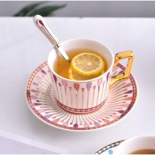 Phnom Penh European Noble Ceramic Coffee Cup and Saucer Set Modern Simple Fashion British Afternoon Tea Cup and Saucer