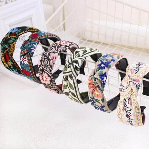 Wide Side Multi Purpose Women Hair Hoop Flower Embroidery Fashion Headwear for Face Wash Twist Knot Headband Hair Accessories