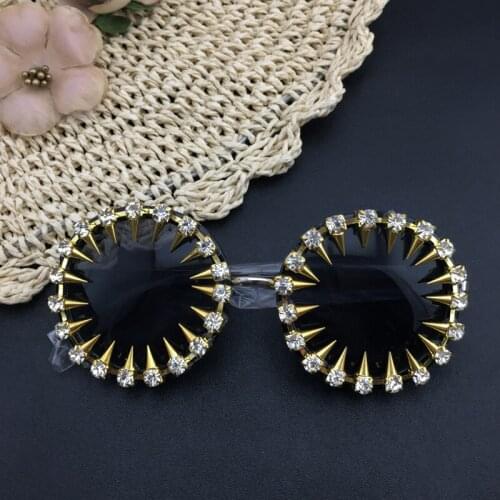 Men Women unisex designer sunglasses Cool Fashion rivet steampunk Sun glasses Rhinestone Round Women Sunglasses