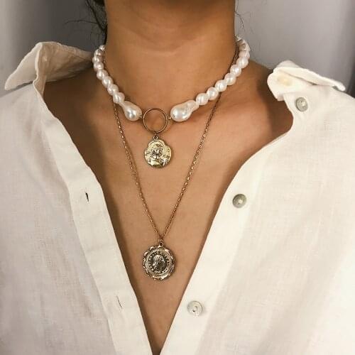 Retro jewelry with multi-layer retro three-dimensional temperament personality special-shaped pearl embossed pendant necklace