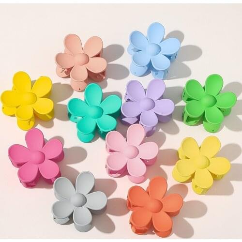 Fashion Korean Hair Claws Women Candy Colors Hair Crab Clamps Hairdress Solid Hairpins Flower Shaped Hair Accessories Headwear