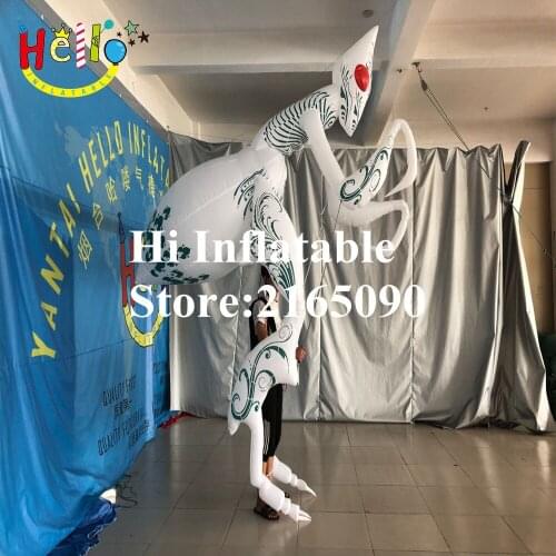 3.5 m high parade decoration Adult costume inflatable mantis costume puppet,inflatable insect animal costume