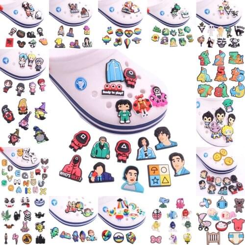 Free Shipping 50pcs Japan Anime Cartoon Garden Shoes Charms Buckle Clog Fit Wristbands Shoe Decorations Croc Jibz Hot Sale Sets