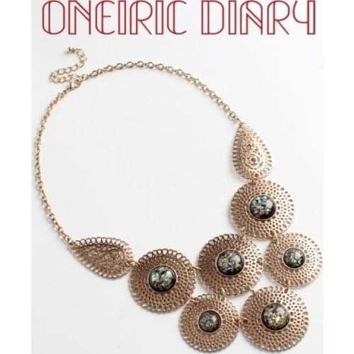 ONEIRIC DIARY Exaggerated Vintage Golden Hollow Colored Shell Short Chain For Women European and American Style Necklace Jewelry