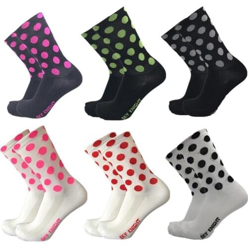Professional Dot Cycling Riding Running Socks Outdoor Compression Sports Socks Basketball Hiking Footwear