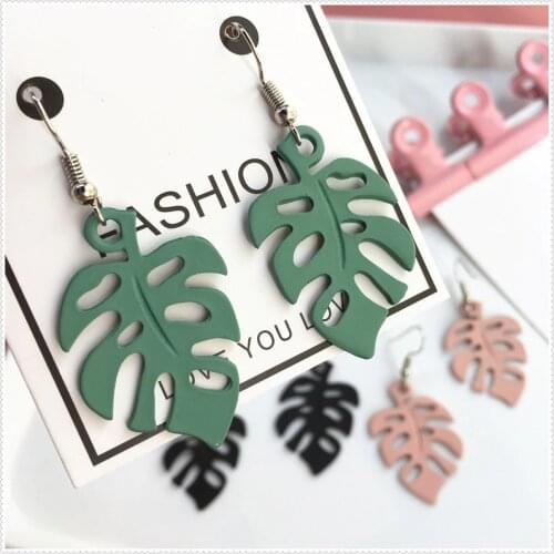 Fashion Hollow Monstera Leaf Drop Earrings Women Acrylic Tropical Plant Cute Earrings Holiday Beach Party Girl Bohemian Jewelry