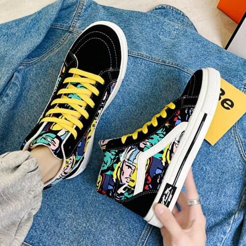 KLYWOO Unisex Graffiti Sneakers for Men Casual Shoes Canvas Fashion Men Running Walking Tennis Shoes Camouflage zapatillashombre