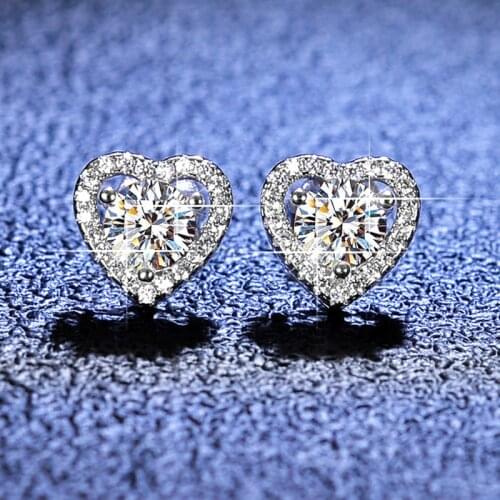 Silver Total 1 Carat Excellent Cut Diamond Test Passed D Color Heart Moissanite Stud Earrings Silver 925 Jewelry Female Gift