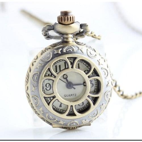 Small European and American Fashion Retro Sweater Chain Necklace Sunflowers Flip Hollow Bronze Pocket Watch gift PB883