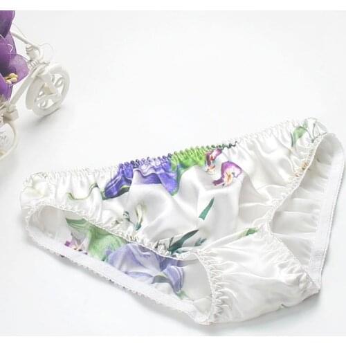 New products listed 100% mulberry silk underwear women low-waisted triangle pants silk interior beautiful print