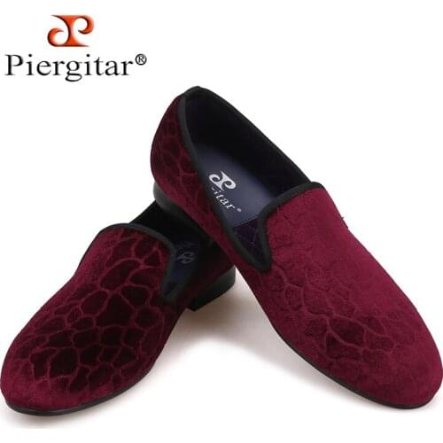 Piergitar 2019 AW New Arrival Python Emboss Print Men Velvet Loafer For Party Wedding Prom Daily Occasions Casual Male Slipper