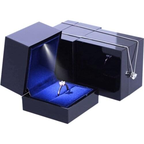 LED Lighted Ring Pendant Box Wedding Engagement Ring Jewelry Gift Display Storage