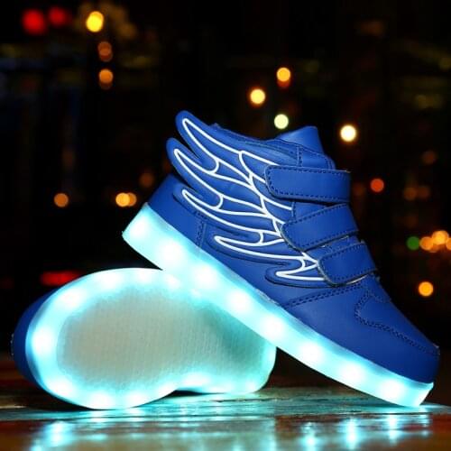 Children Runing Shoes Glowing Light LED Boys Gilrs Baby Fashion Summer Flats White Sports Casual Designer Sneakers Kids Boots