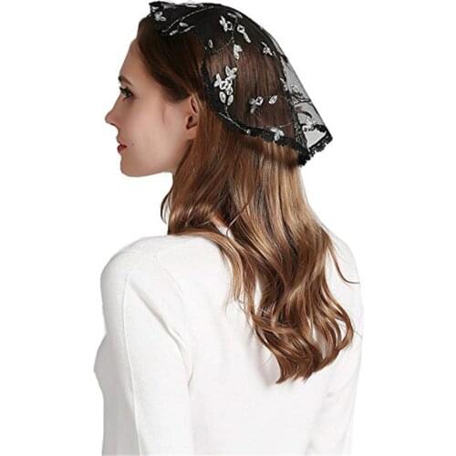 ISHSY Small Black Lace Veil Mantilla for Church Catholic Latin Mass HeadCovering Lace edge Voiles Dentelle Velas negra Mantilla