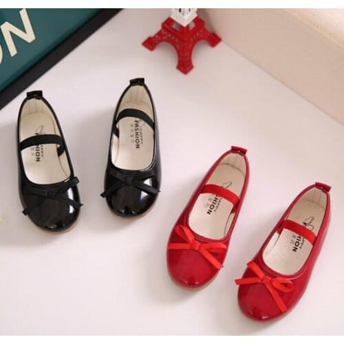 Childrens shoes flat shoes red black PU new fashion childrens shoes childrens casual shoes girls sports shoes