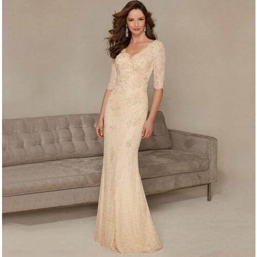 2019 New Champagne Mother of the Bride Dresses Long Elegant Beaed Sequined Pleats V-Neck Mermaid Style Half Sleeve Lace Formal G