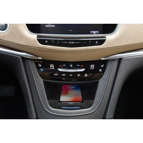 Qi Car Wireless Charger For iPhone Xs Max Xr X Samsung S10 S9 for Cadillac XT5 2017+ Intelligent Infrared Fast Car Phone Holder