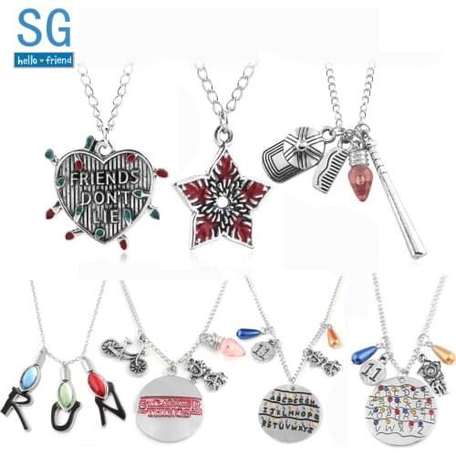 SG 20pcs Stranger Things Necklaces Alphabet Light Wall Monster 11 Letter Snakes Charms Pendant Lady Cosplay Xmas Movie Jewelry