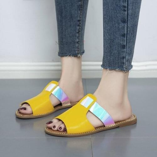 Ladies Sandals and Slippers 2021 New European and American Style Womens Slippers Fashion Large Size Womens Sandals