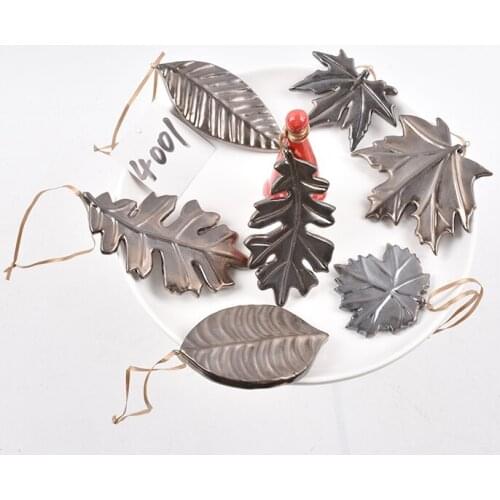 Christmas decoration ceramic leaf feather shape decoration ornaments ornaments scene layout dress up pendant